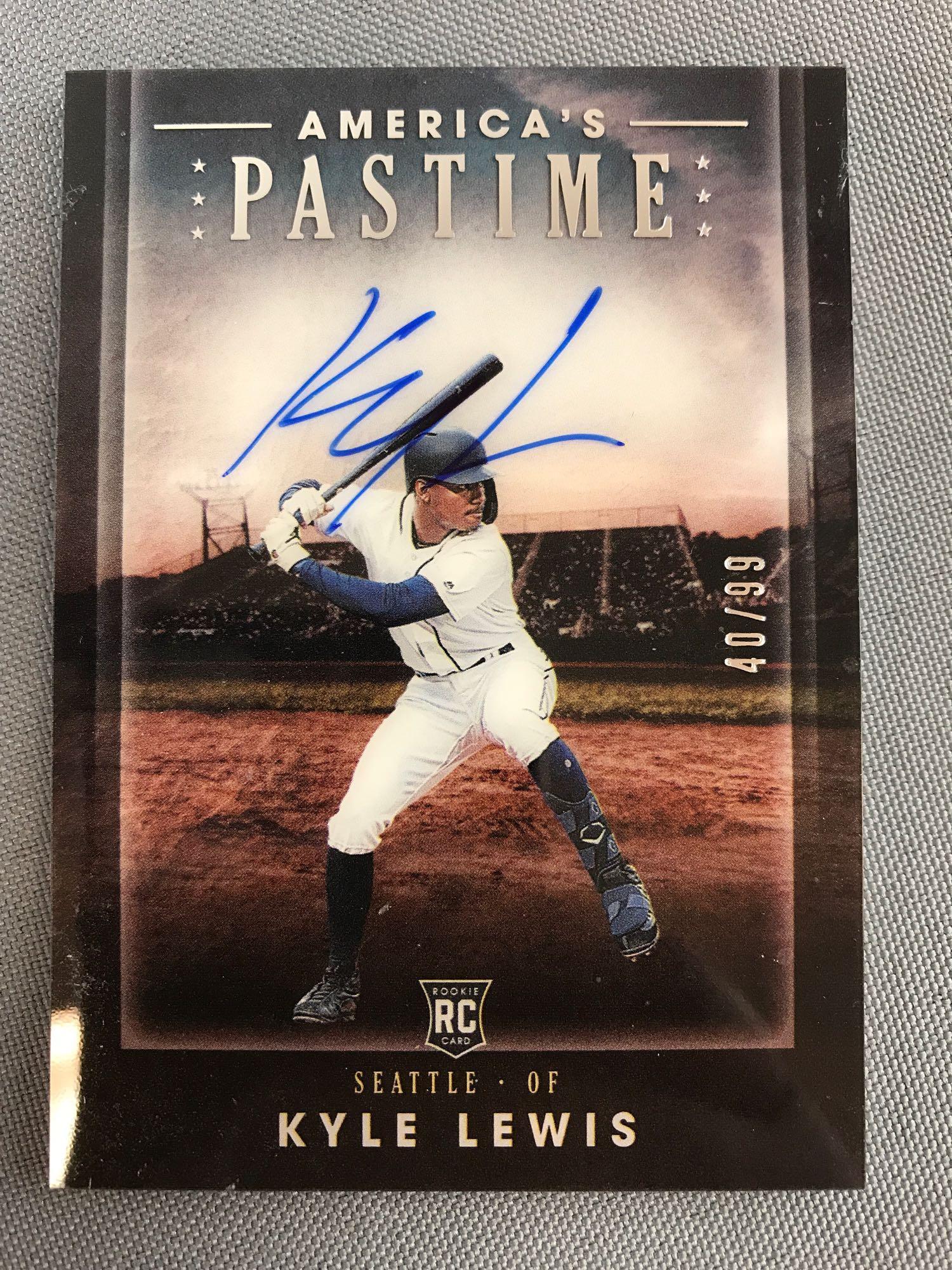 2020 Panini Signed Kyle Lewis #40 Baseball Card (1 of 2)