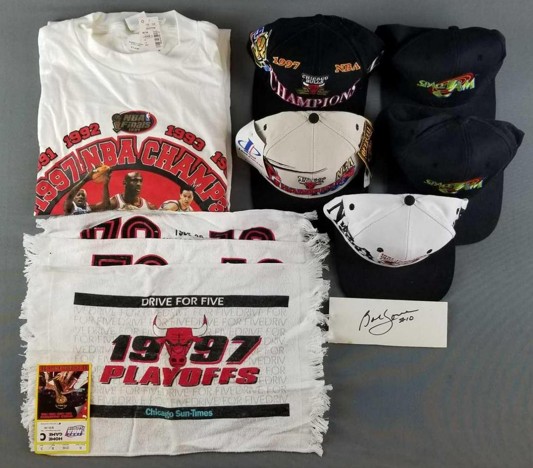 Group of Chicago Bulls memorabilia (1 of 4)