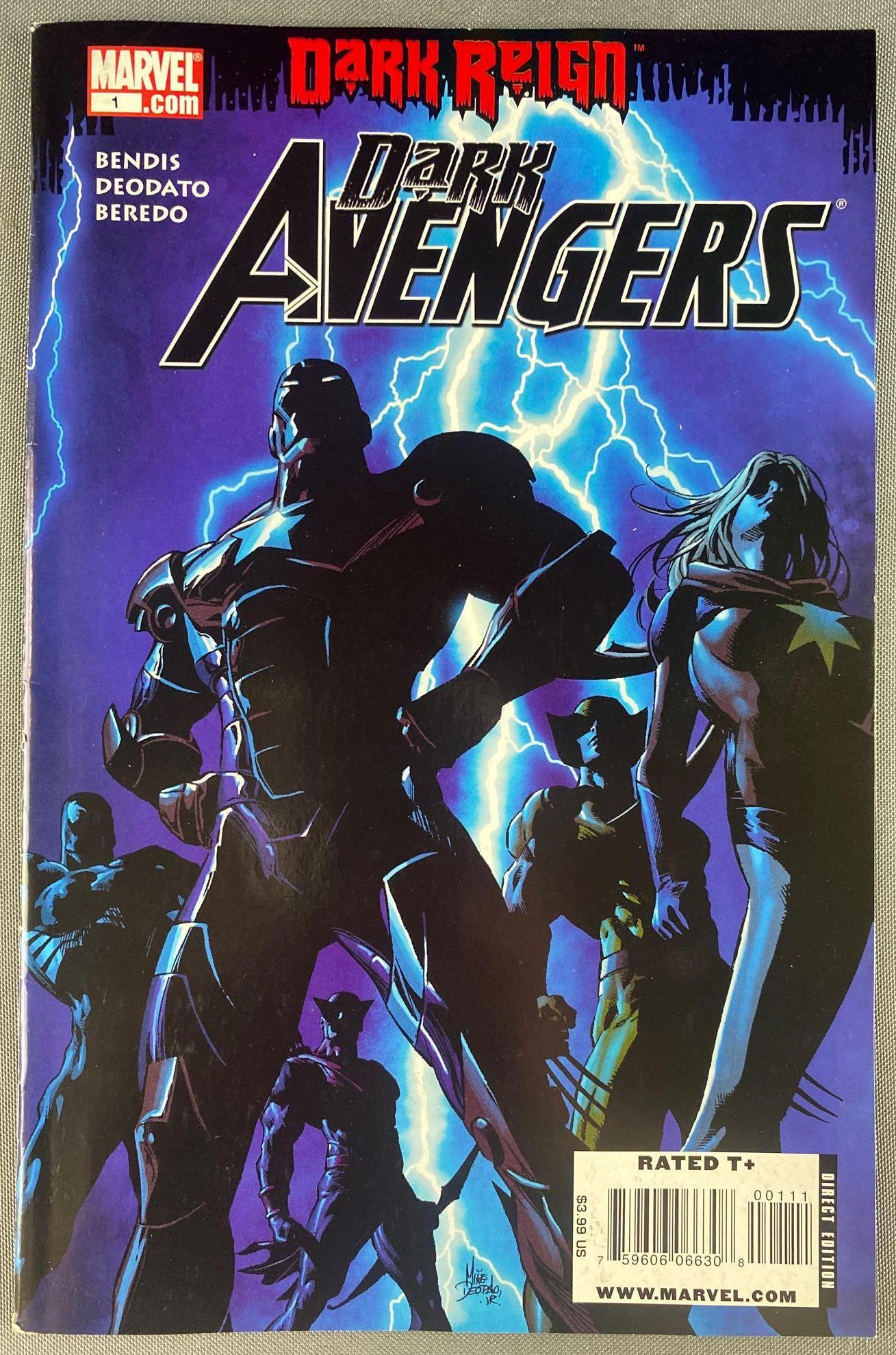 Marvel Comics Dark Avengers No. 1 comic book (1 of 8)