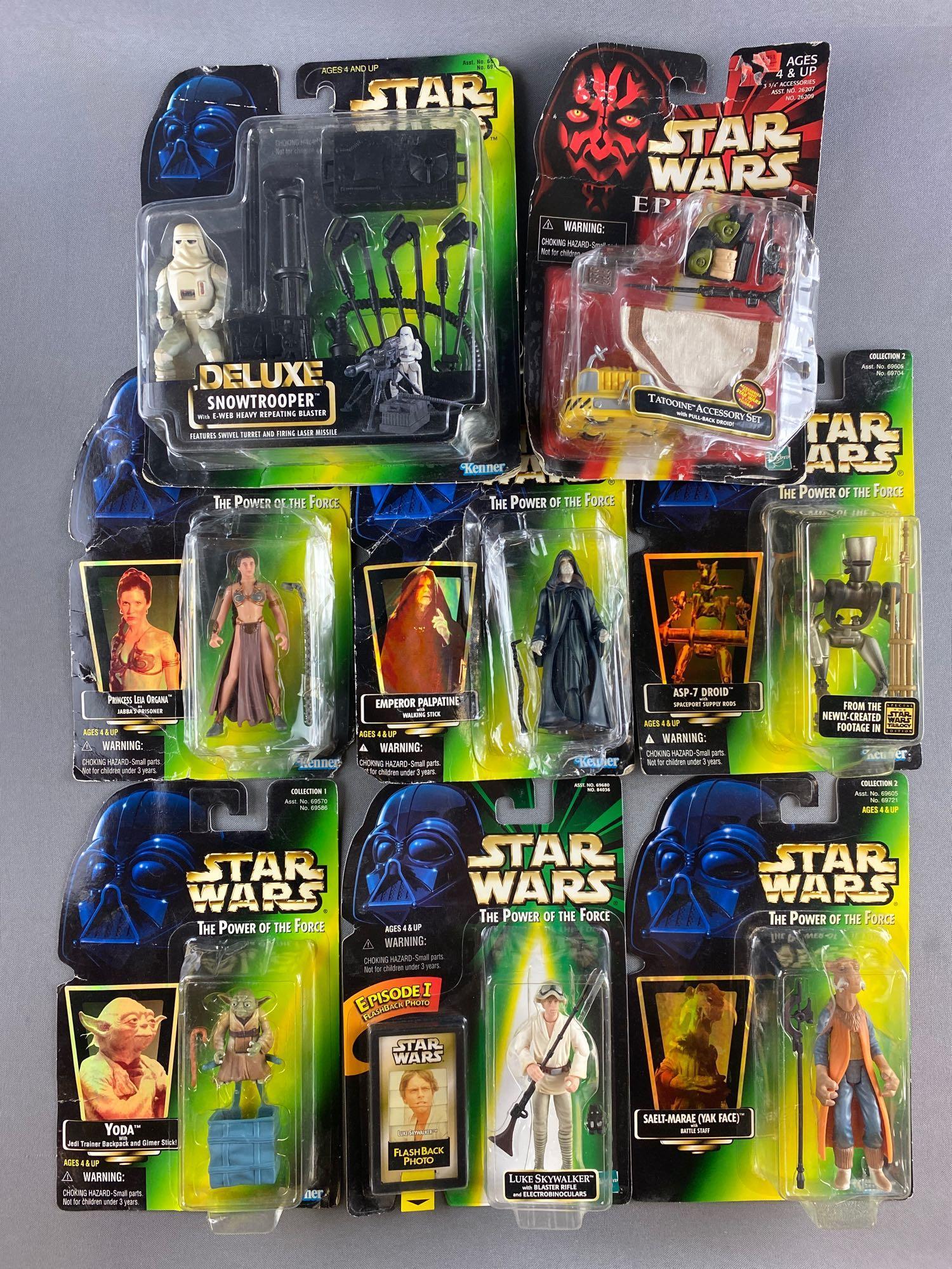 Group of 8 assorted Star Wars action figures and (1 of 6)