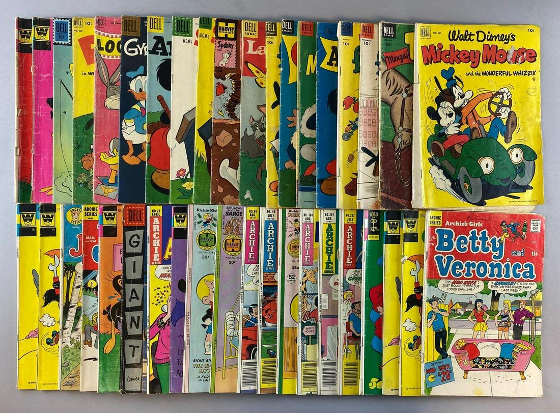 Group of 39 assorted comic books (1 of 4)