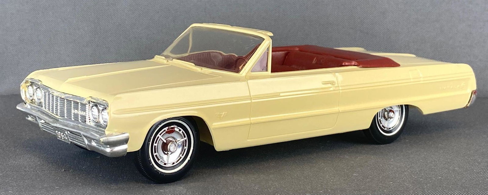 1964 Chevrolet Impala SS Convertible Dealer Promo Car (1 of 8)