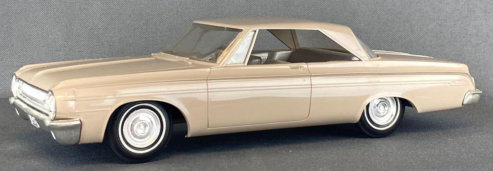 Jo-Han Models 1964 Dodge Futura Dealer Promo Car (1 of 7)