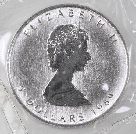 1989 $5 Canada Maple Leaf 1oz. .9999 Fine Silver (1 of 2)