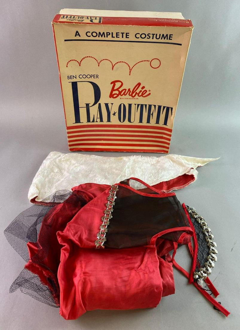 Barbie Play Outfit by Ben Cooper (1 of 3)