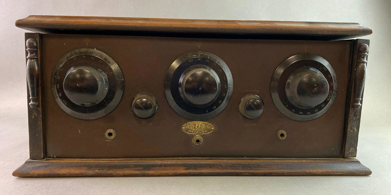 1920s Rely O Dyne 5 Tube Battery Radio Receiver (1 of 4)
