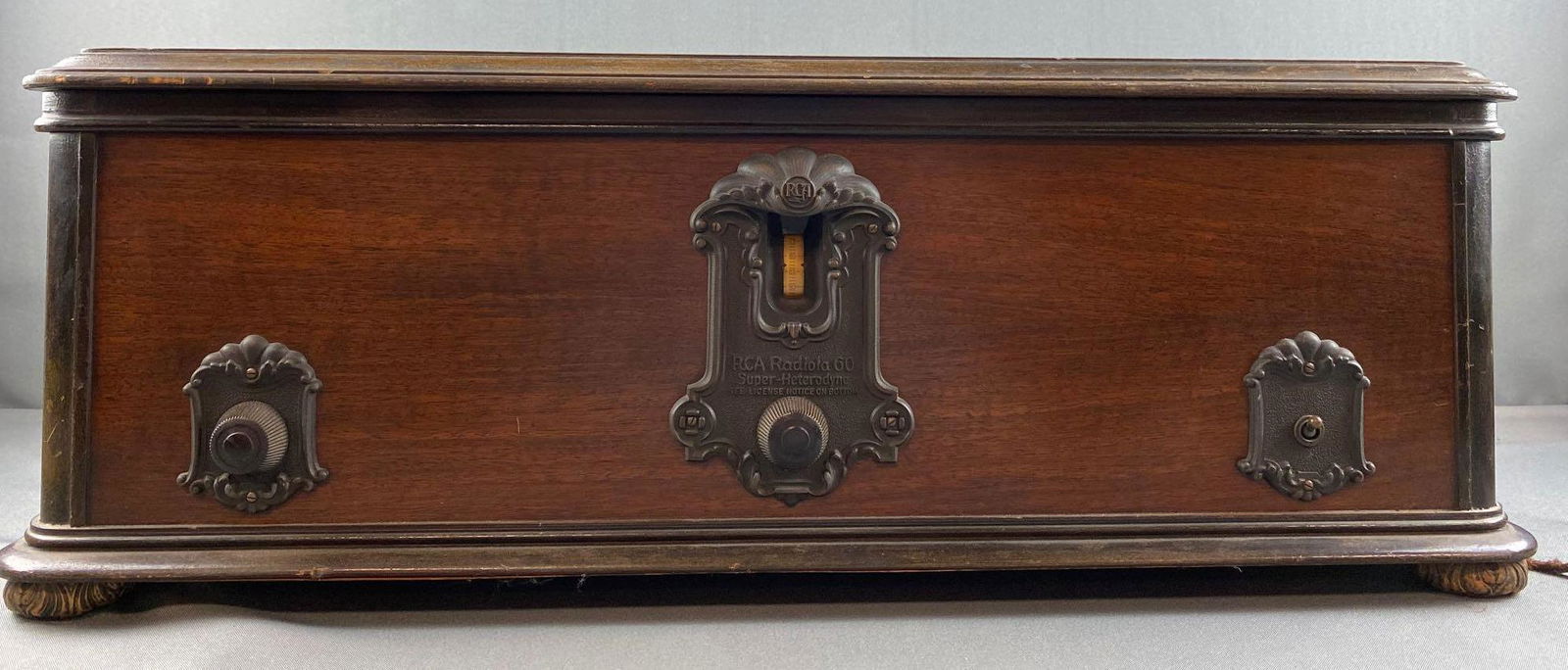 RCA Radiola 60 Super Heterodyne Model AR-954 Electric (1 of 3)