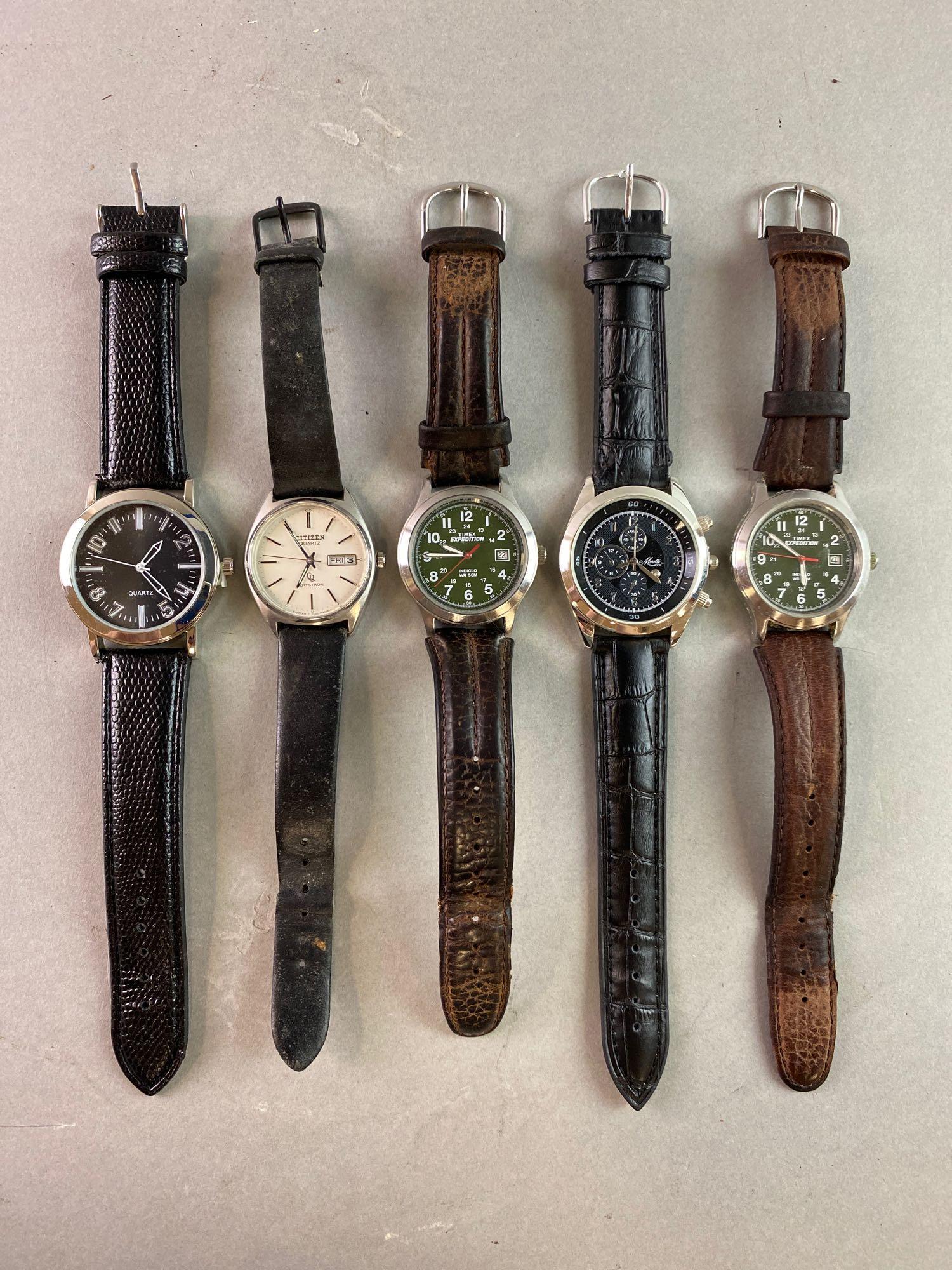 Group of 5 Wristwatches Timex Moretti Citizen: Untested.