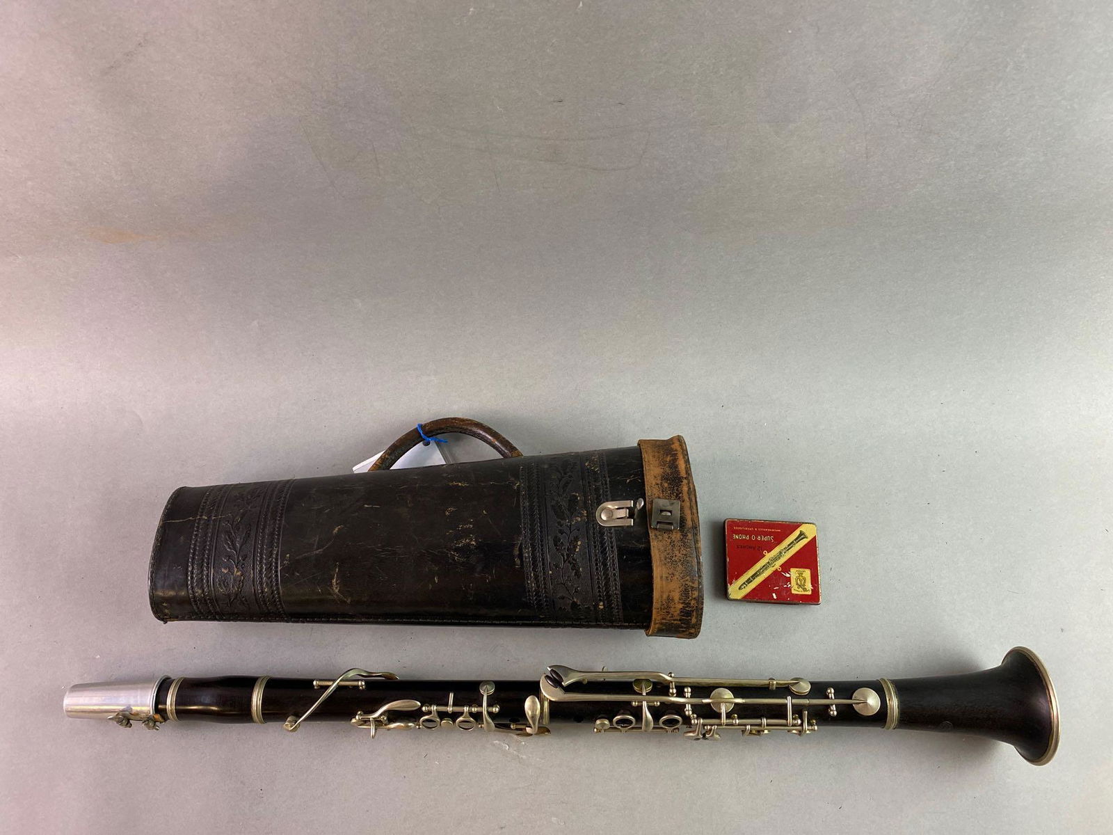 Antique Clainet with Leather Case (1 of 6)