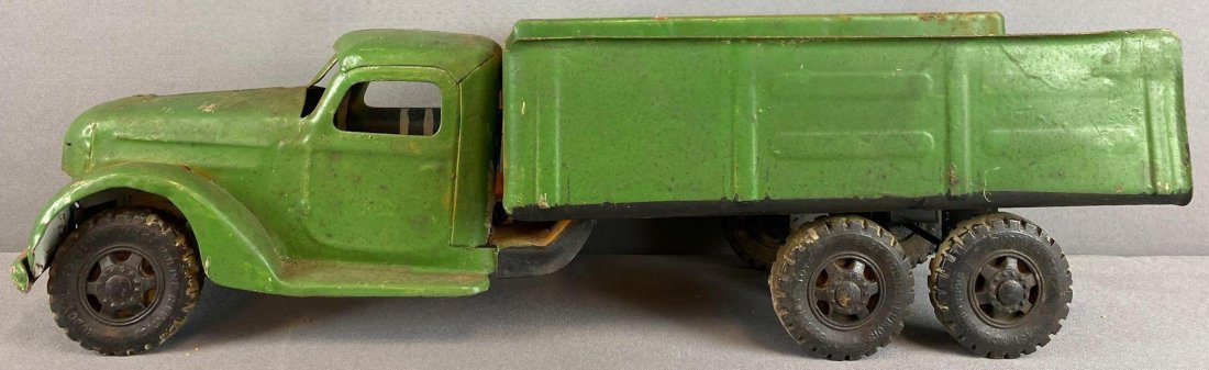Buddy L pressed steel Truck: 24x7.75x6.75 inches, flaking paint, rust