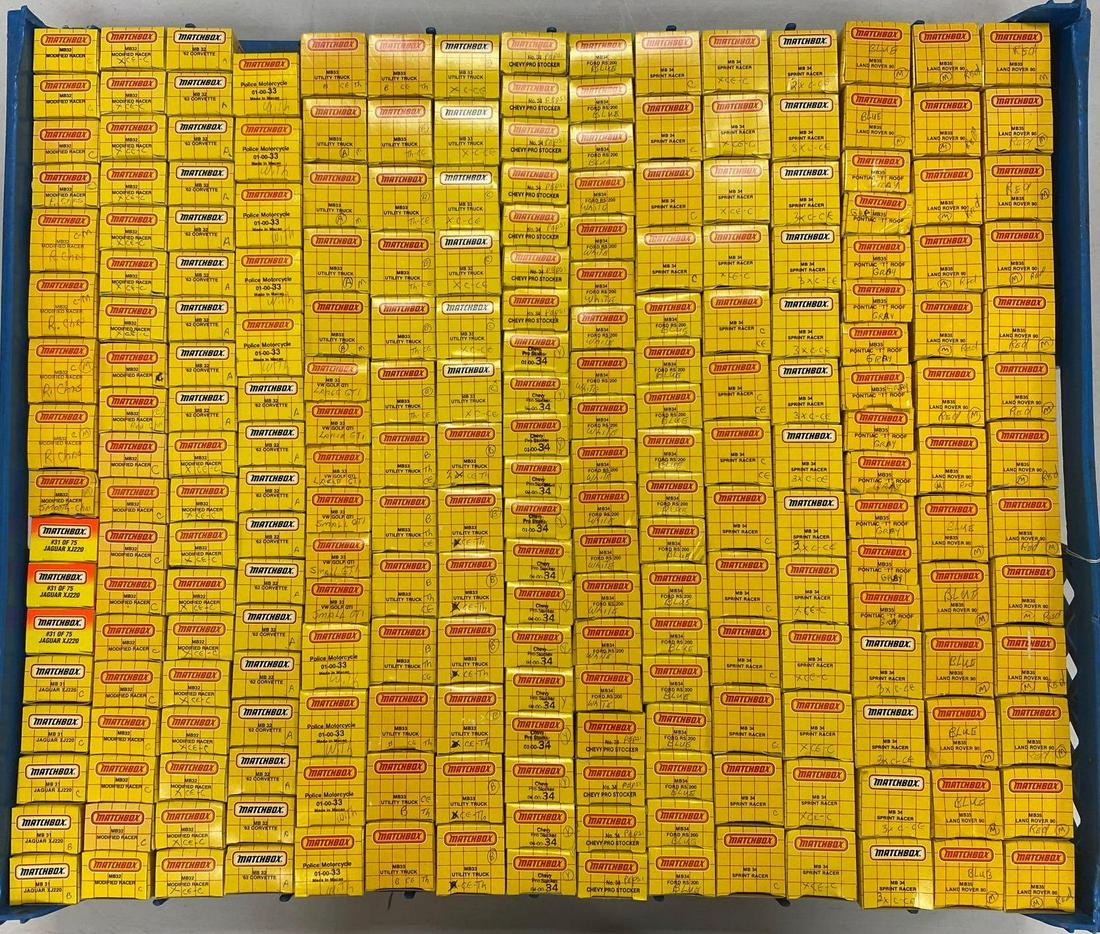 Group of assorted Matchbox die-cast vehicles (1 of 6)