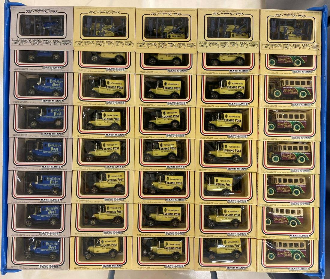 Group of assorted Lledo Models of Days Gone die-cast (1 of 4)