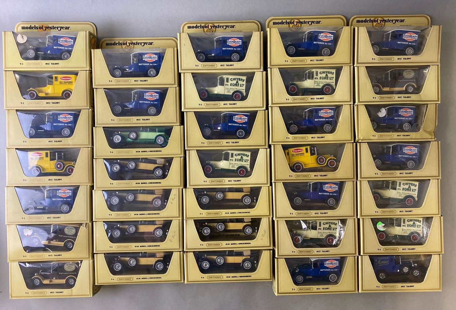 Large Group of 70 Matchbox Die Cast Vehicles (1 of 6)