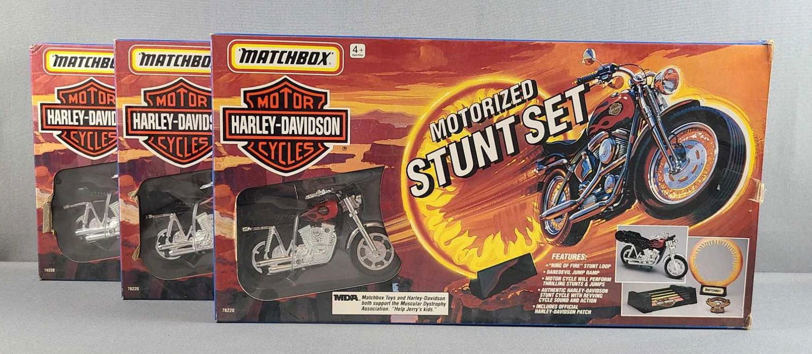 Group of 3 Matchbox Harley Davidson stunt sets (1 of 3)
