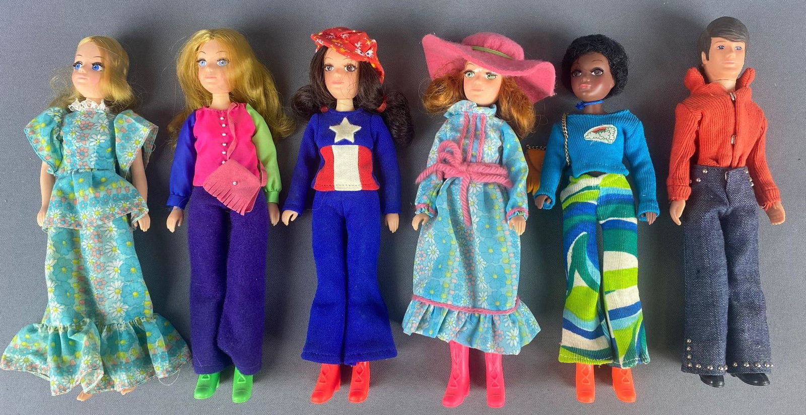 Group of 6 Hasbro The World of Love Fashion Dolls: (2) Love dolls and her friends Peace, Soul, Flower, and Adam. 9 inch dolls, out of box. 1971 Hasbro Industries Inc.