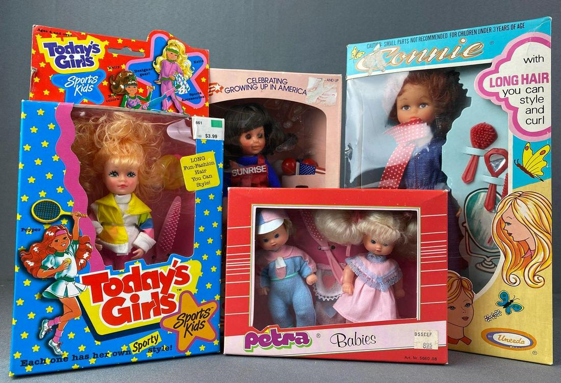 Group of 4 Assorted Fashion Dolls (1 of 5)