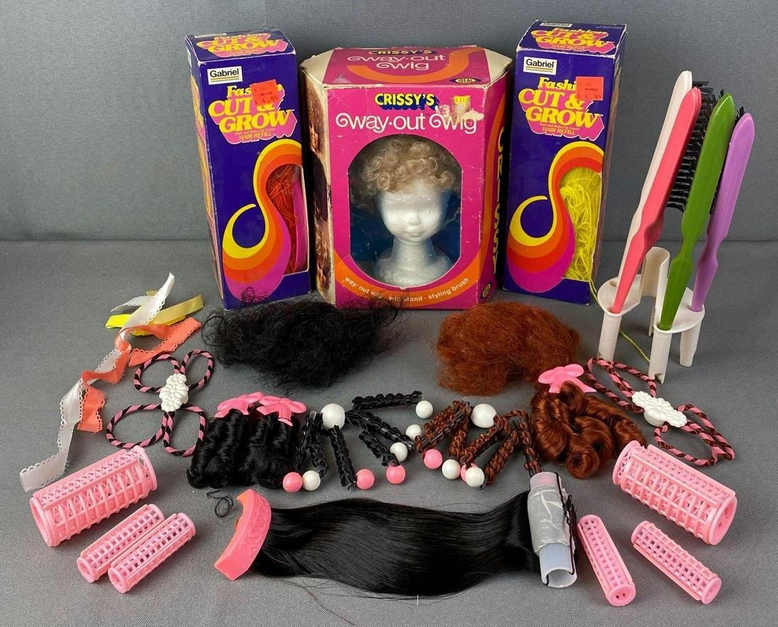 Group of Ideal Crissy Doll Hair Accessories (1 of 5)