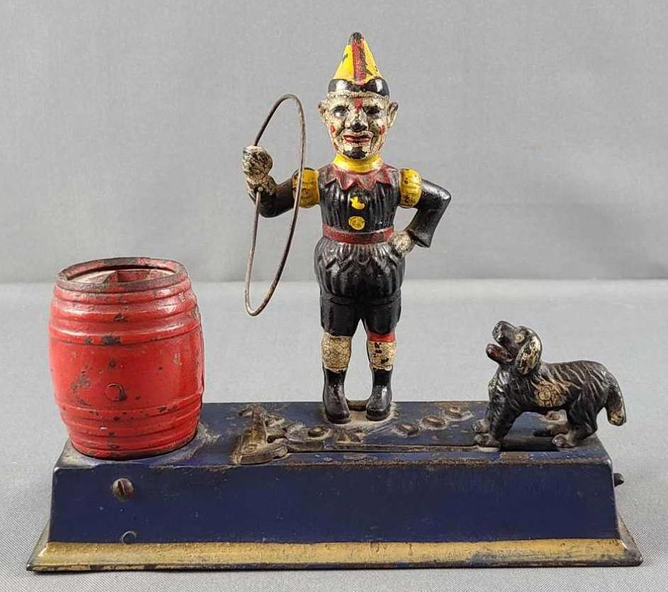 Hubley Trick Dog mechanical cast iron bank (1 of 7)