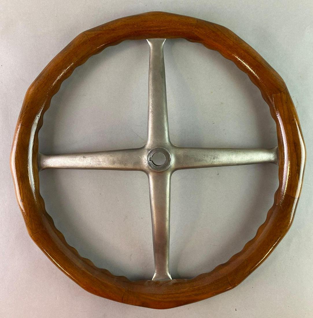 Antique Model T Steering Wheel (1 of 2)