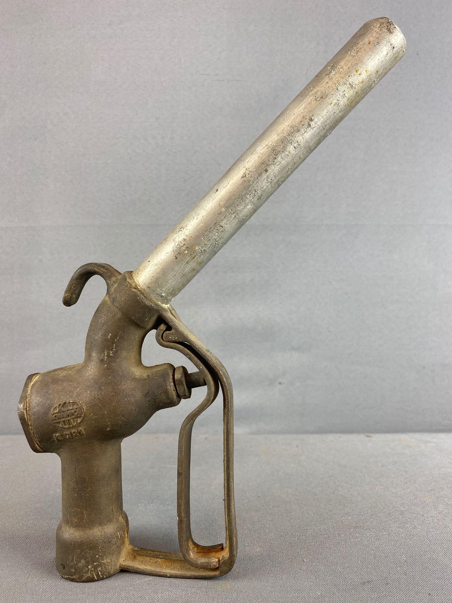 Knappco Gas Pump Handle Nozzle (1 of 5)