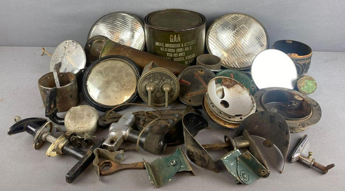 Group of 36 assorted automotive items (1 of 4)