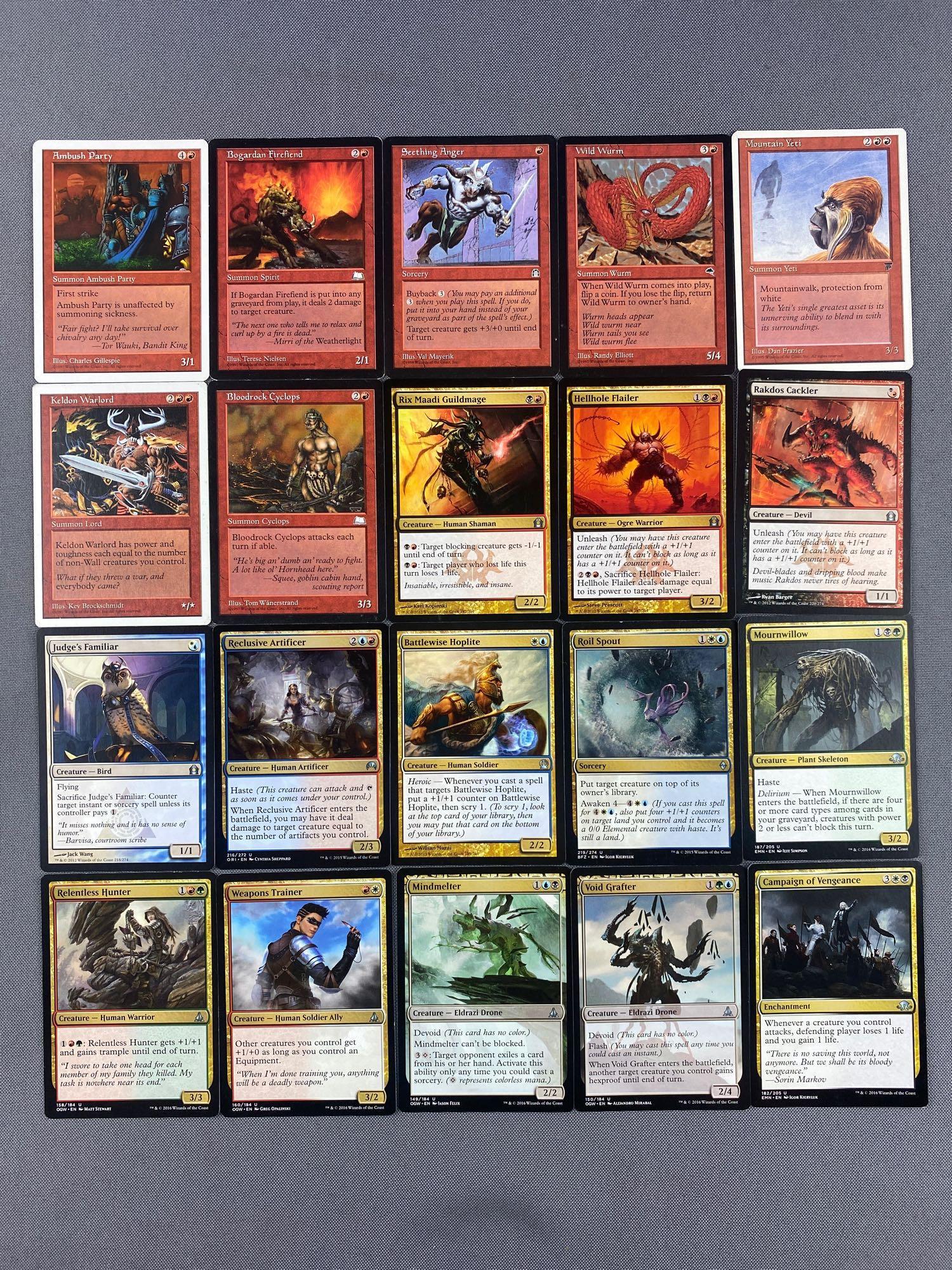 Appx 4000 Magic: The Gathering Cards (1 of 3)