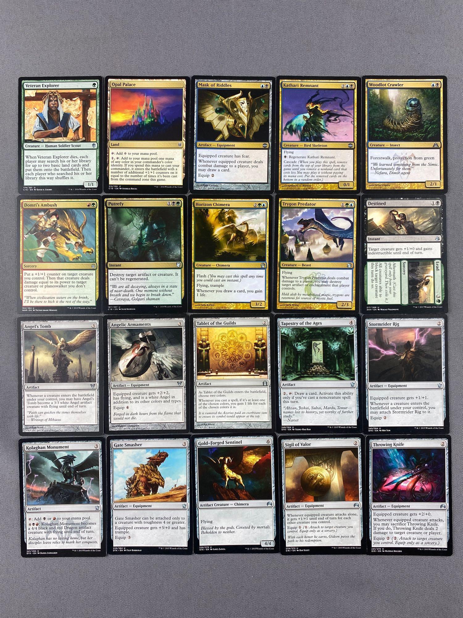 Appx 6000 Magic: The Gathering Cards (1 of 3)