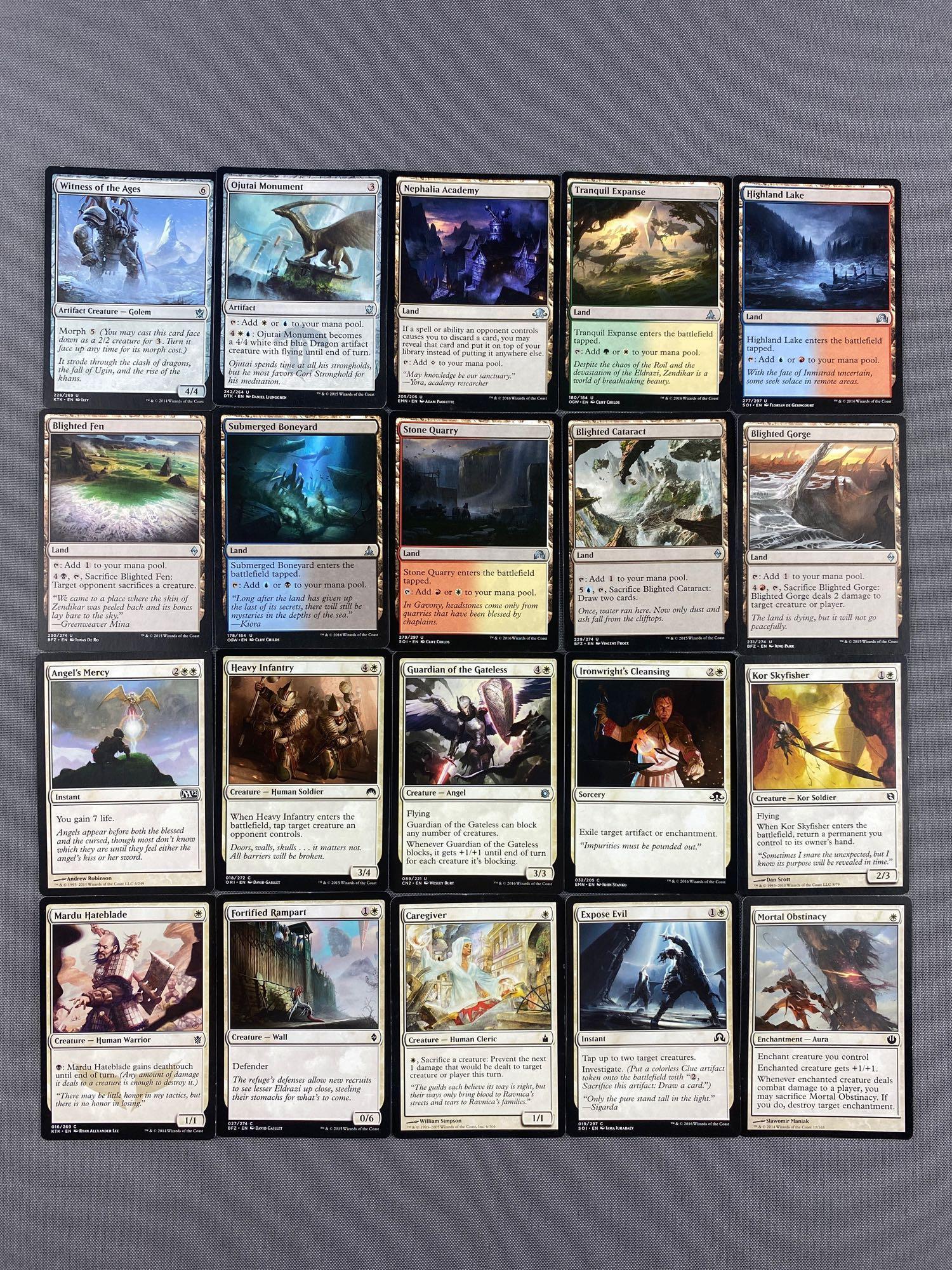 Appx 6000 Magic: The Gathering Cards (1 of 3)