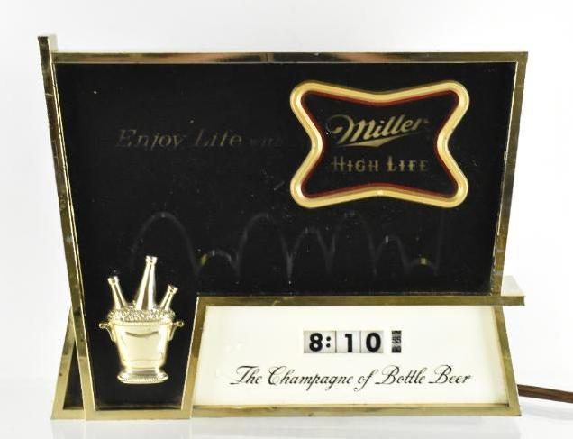 Miller High Life Light Up Advertising Motion Beer Clock (1 of 4)