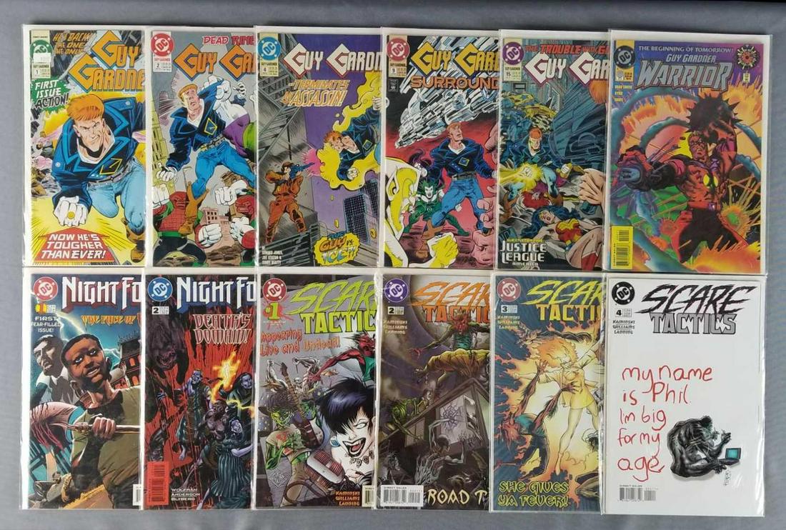 Group of 12 DC comic books (1 of 4)