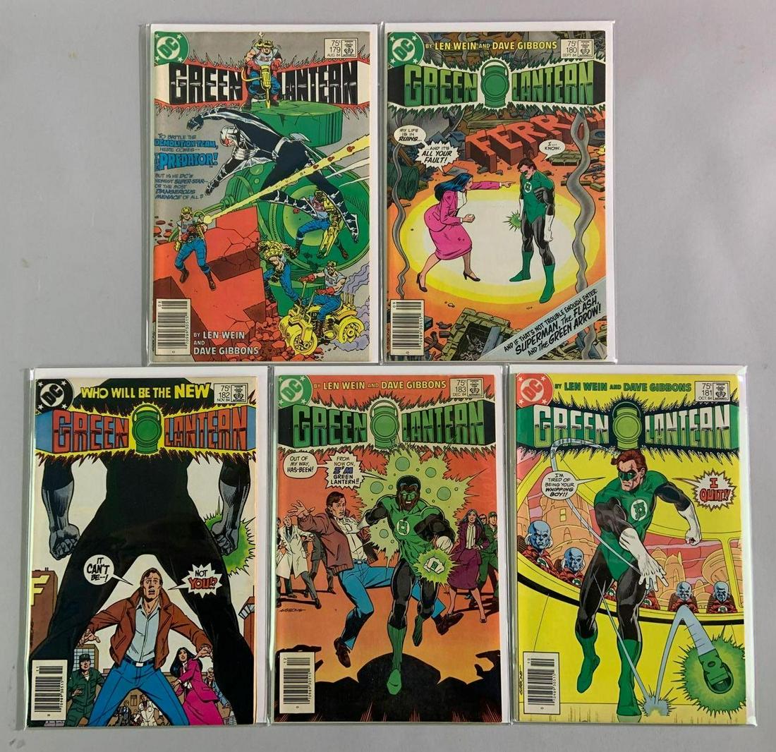Group of 5 DC Comics Green Lantern comic books (1 of 3)
