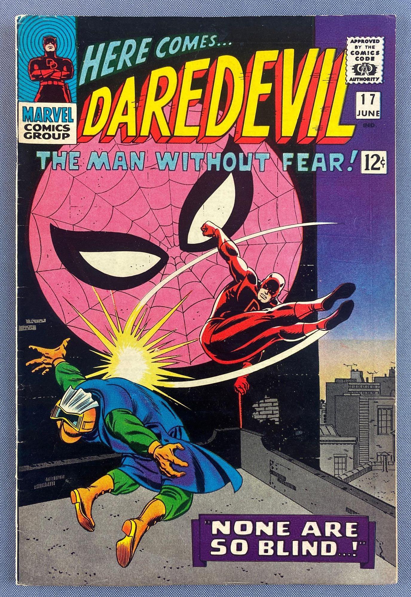 Marvel Comics Daredevil No. 17 Comic Book (1 of 4)