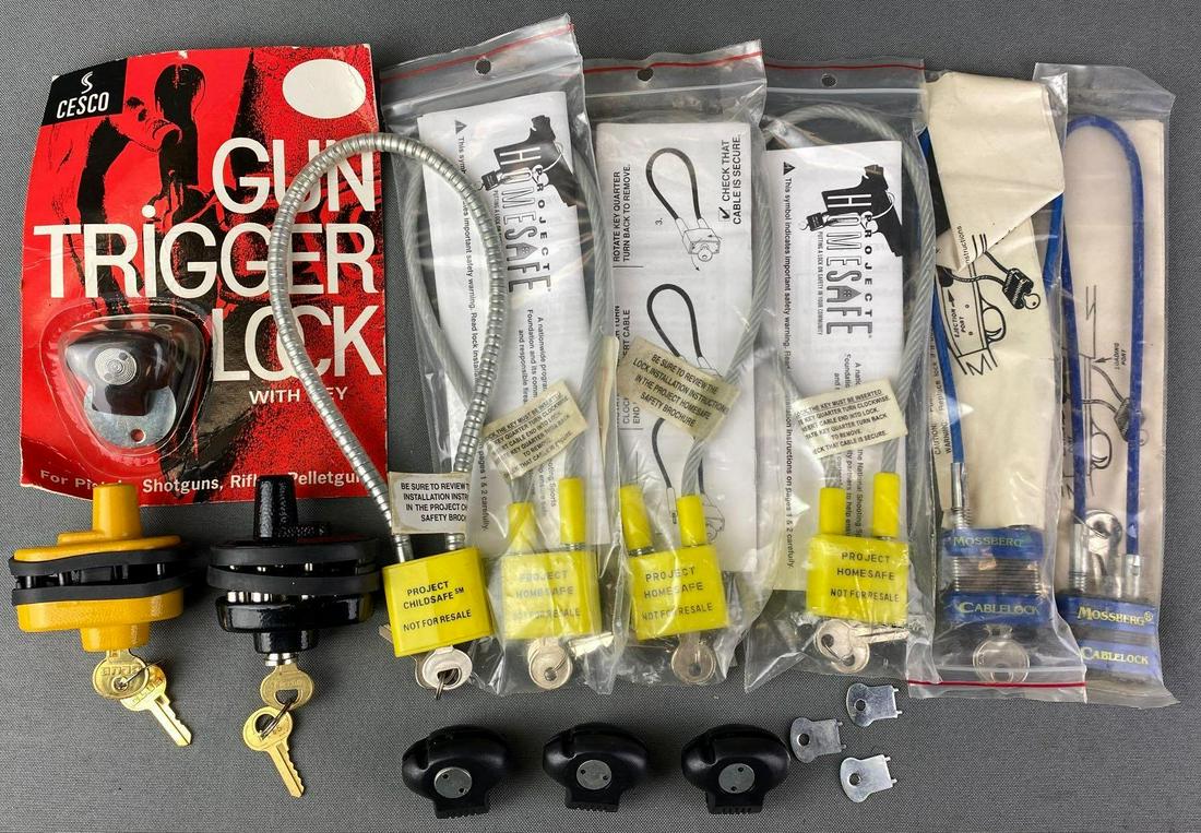 Group of 12 Gun Locks: All include keys