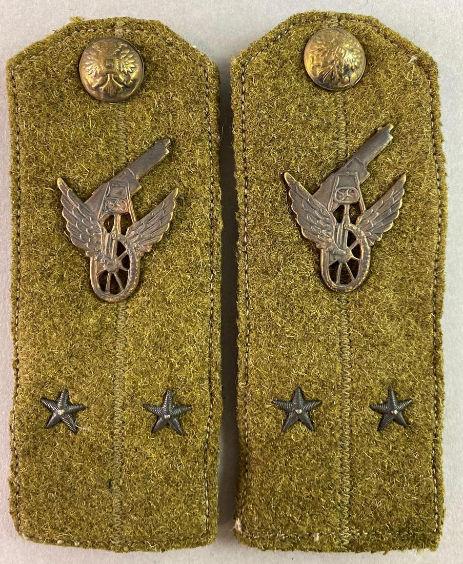Group of 2 Czarist Russian Shoulderboards: For a Lieutenant in an Armored Car Unit. With buttons.