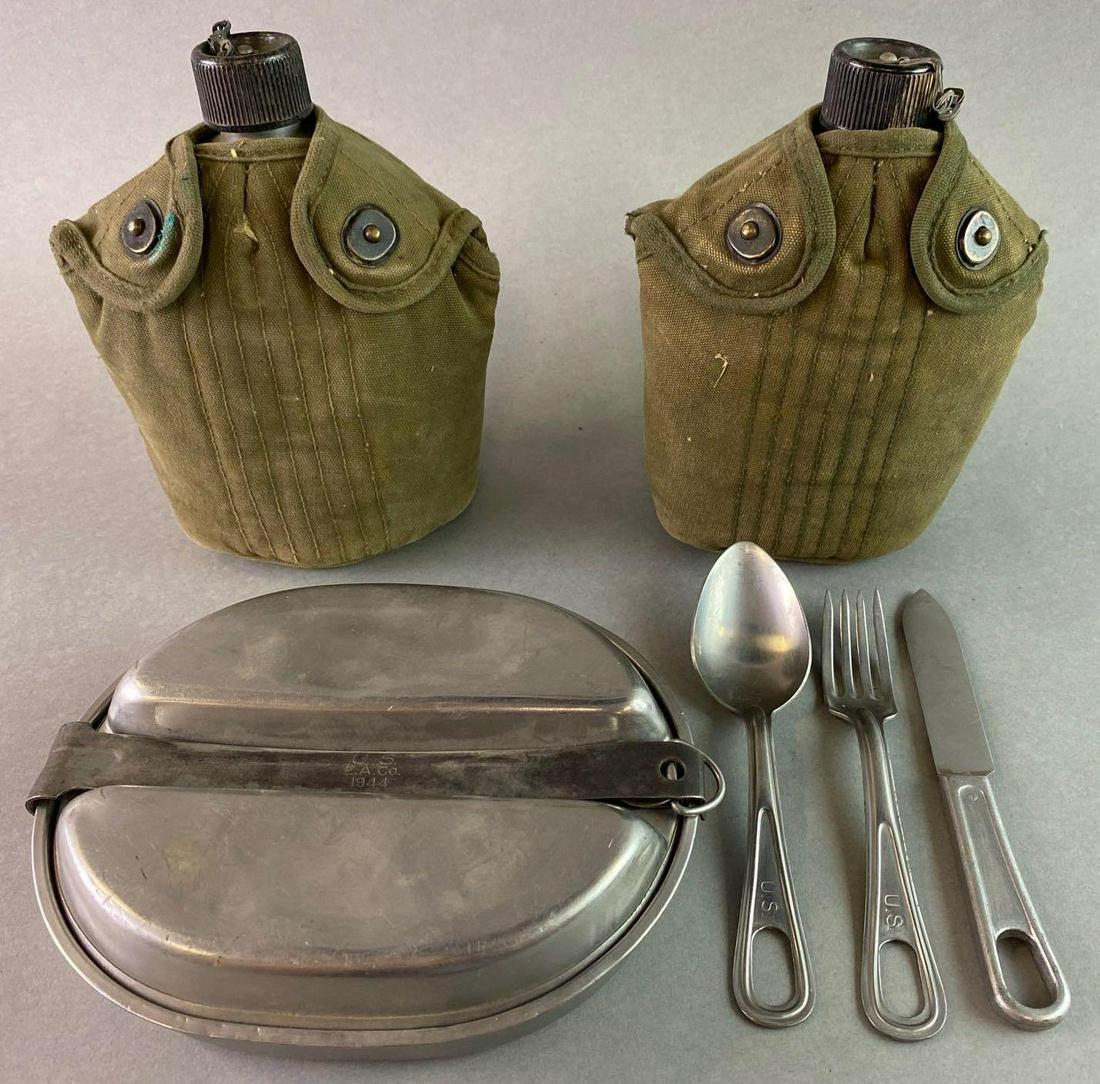 Group of WW2 US Canteens and Mess Kit: Includes 1 Canteen Cup.