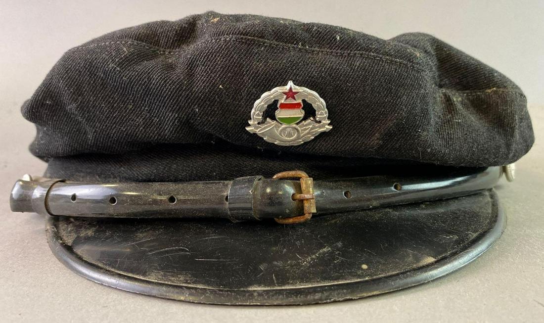WW2 Hungarian Army Cap: Includes original cap badge