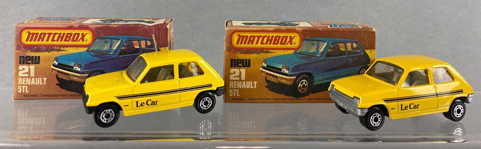 Group of 2 Matchbox Superfast No. 21 Renault 5TL (1 of 9)