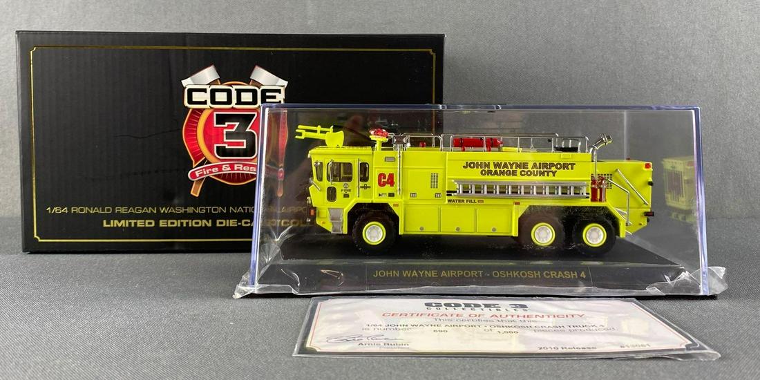 Code 3 Fire Engine Oshkosh Crash Washington Airport (1 of 10)