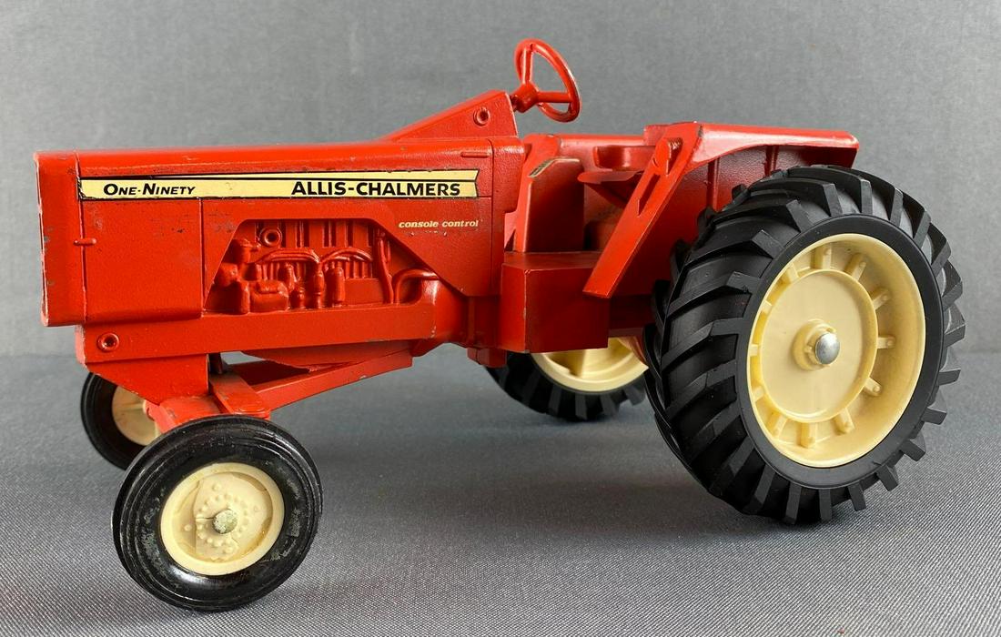 ERTL Allis-Chalmers One-Ninety Tractor w/ Console (1 of 8)