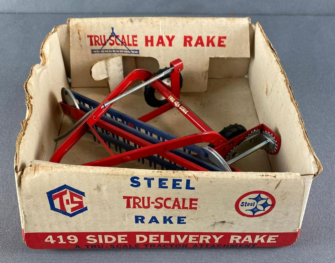 Group of 2 Tru-Scale Die Cast Farm Equipment Pieces (1 of 17)