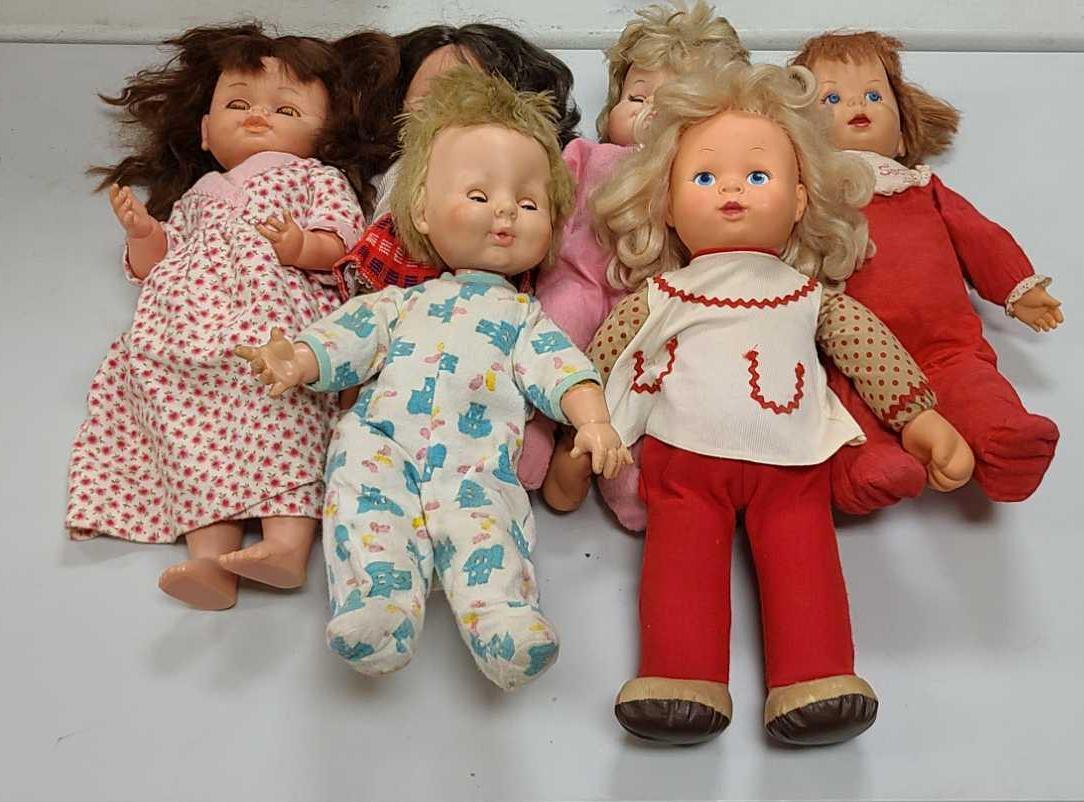Group of 6 assorted dolls: Largest is 19 inches. Eegee, Hasbro, Mattel, Jolly toys, and more