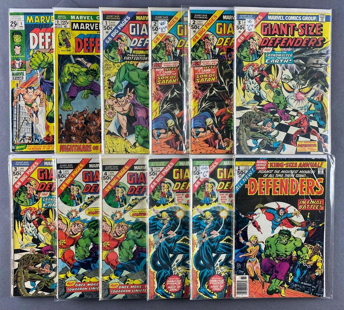 Group of 12 assorted Marvel Comics The Defenders Comic (1 of 3)