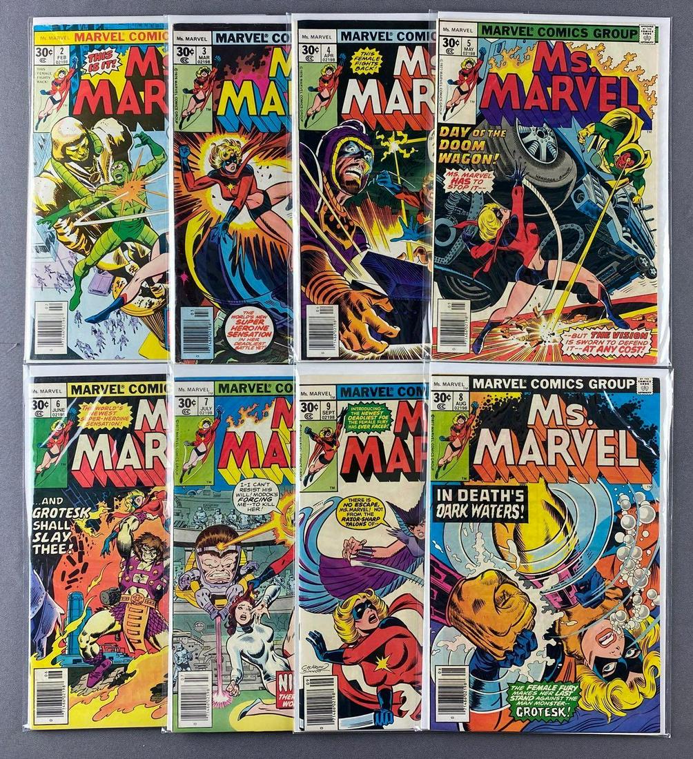 Group of 8 Marvel Comics Ms. Marvel Comic Books (1 of 3)