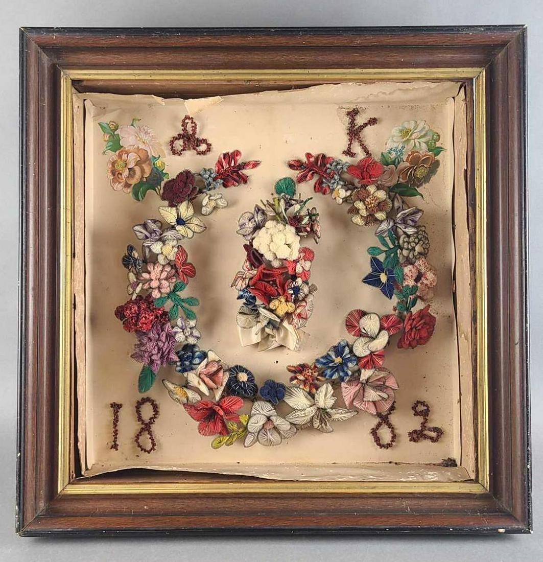 Victorian wool yarn wreath (1 of 7)