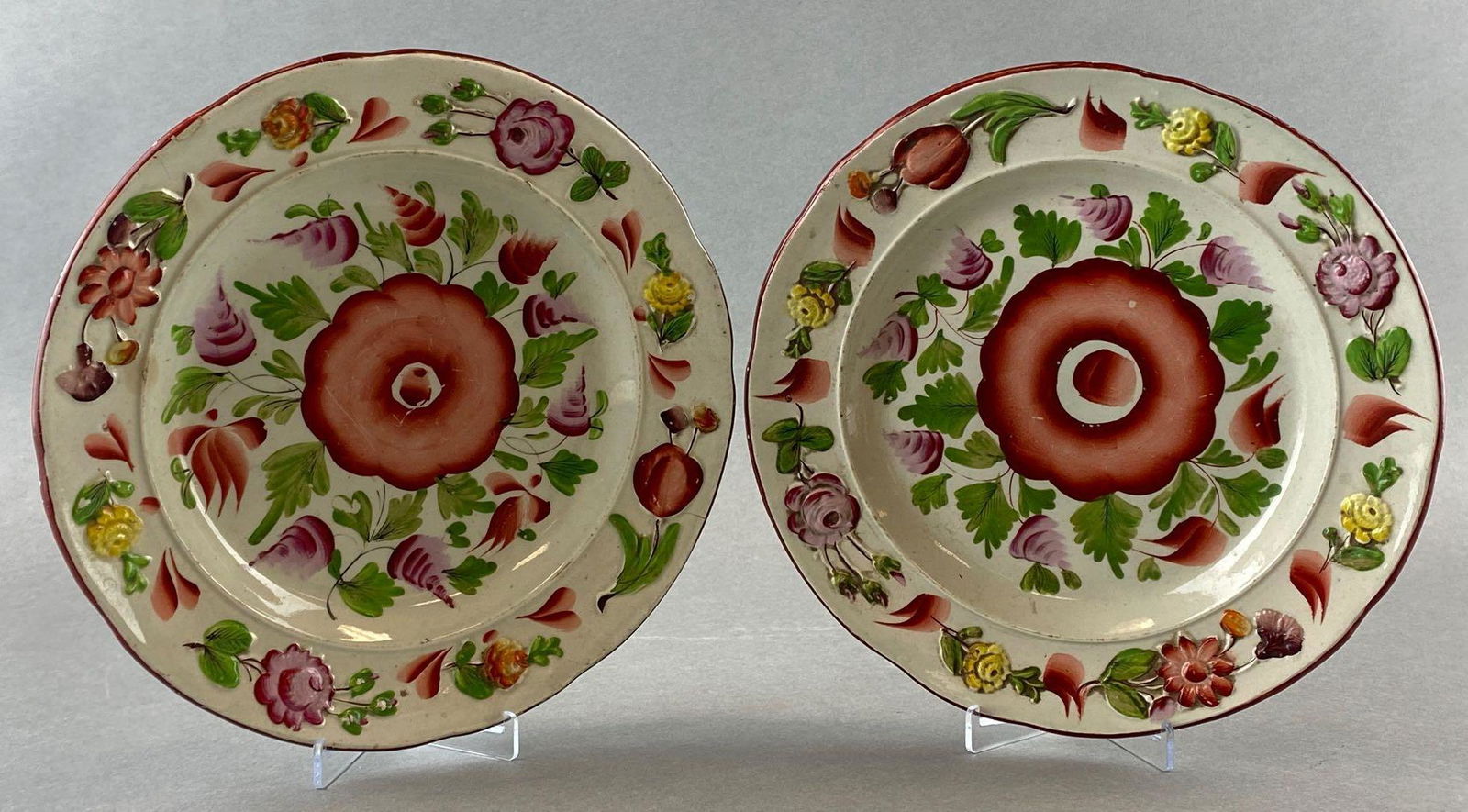 Group of 2 Textured Floral Print Ceramic Plates (1 of 5)