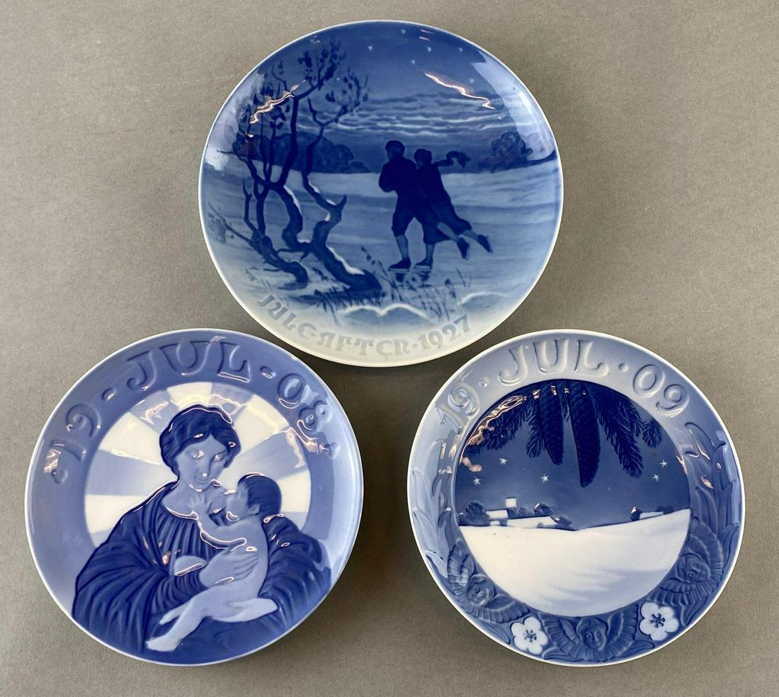 (3) Royal Copenhagen  B&G Christmas Plates (1 of 5)