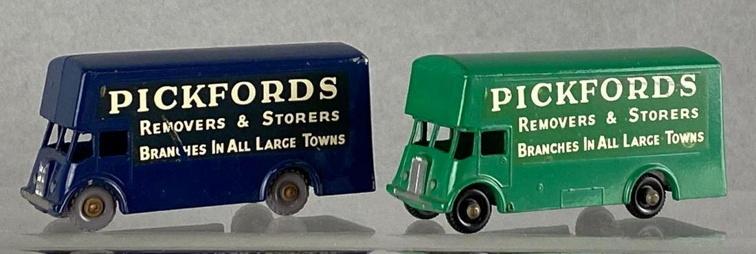 Group of 2 Matchbox No. 46 Pickford Delivery Van (1 of 7)