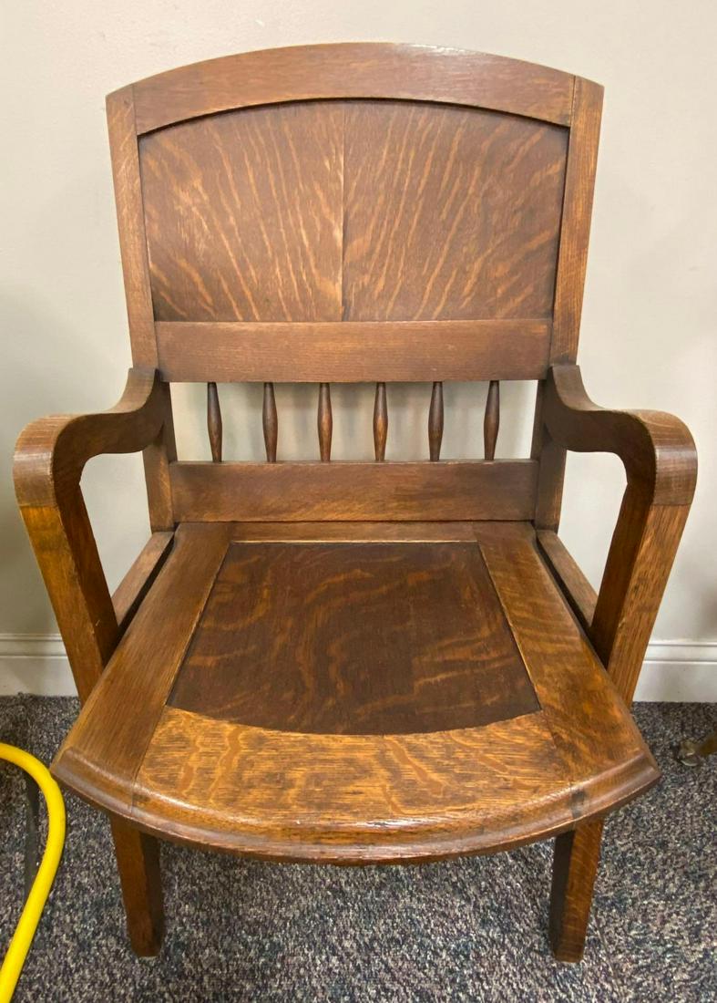 Antique C.F. Streit Wood Theater Flip Seat: 37 x 20 1/2 x 18in unfolded, made in the US, seat No. 656, some scratches and marks throughout. No Shipping.