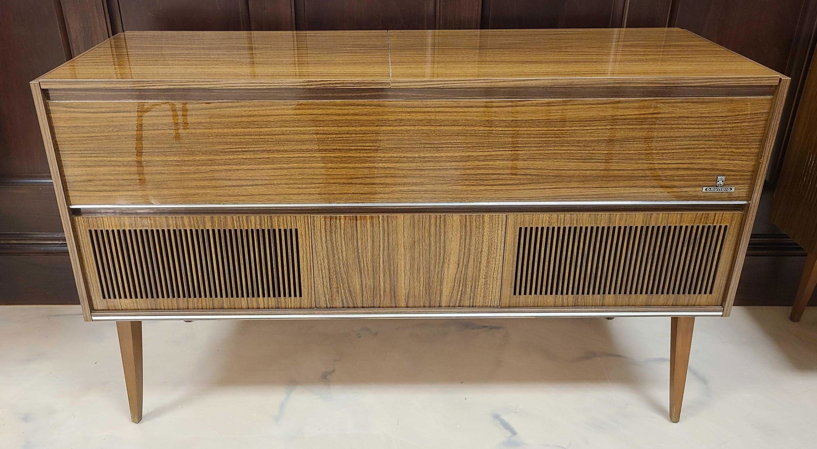 Grundig Stereo Console 742 U (1 of 7)