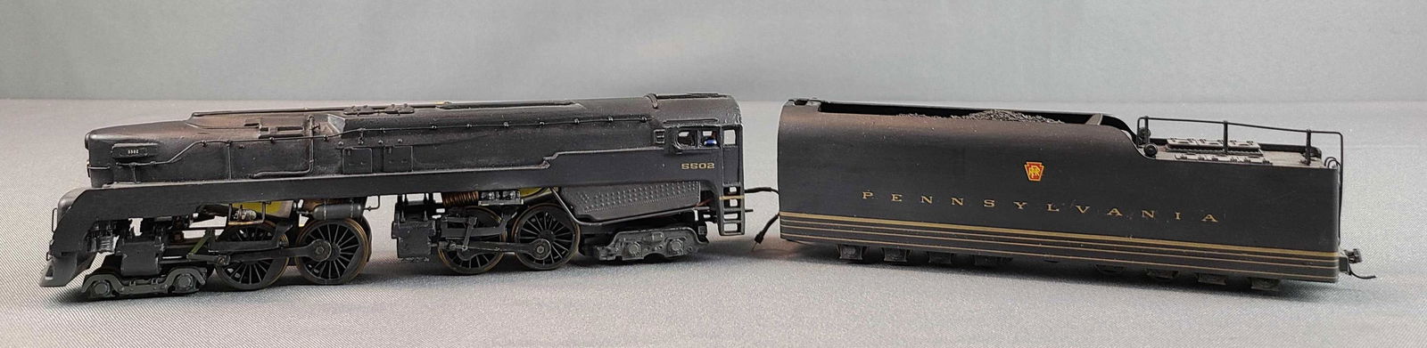 Penn Line PRR T-1 HO Scale Brass Train Cars: Wheels/motors not connected to Locomotive. Steam Engine and Tender. Untested.
